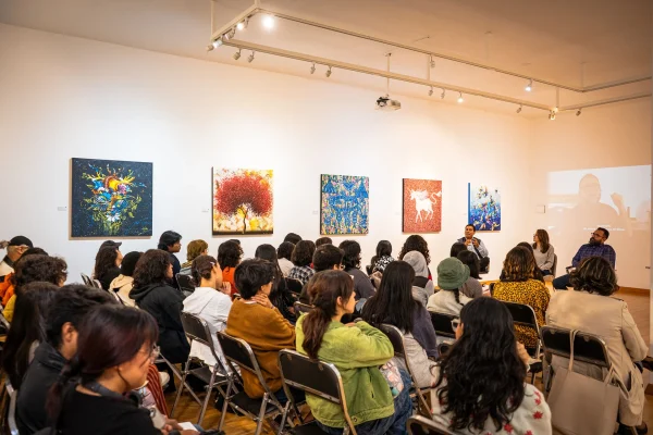 Charla con estudiantes de arte